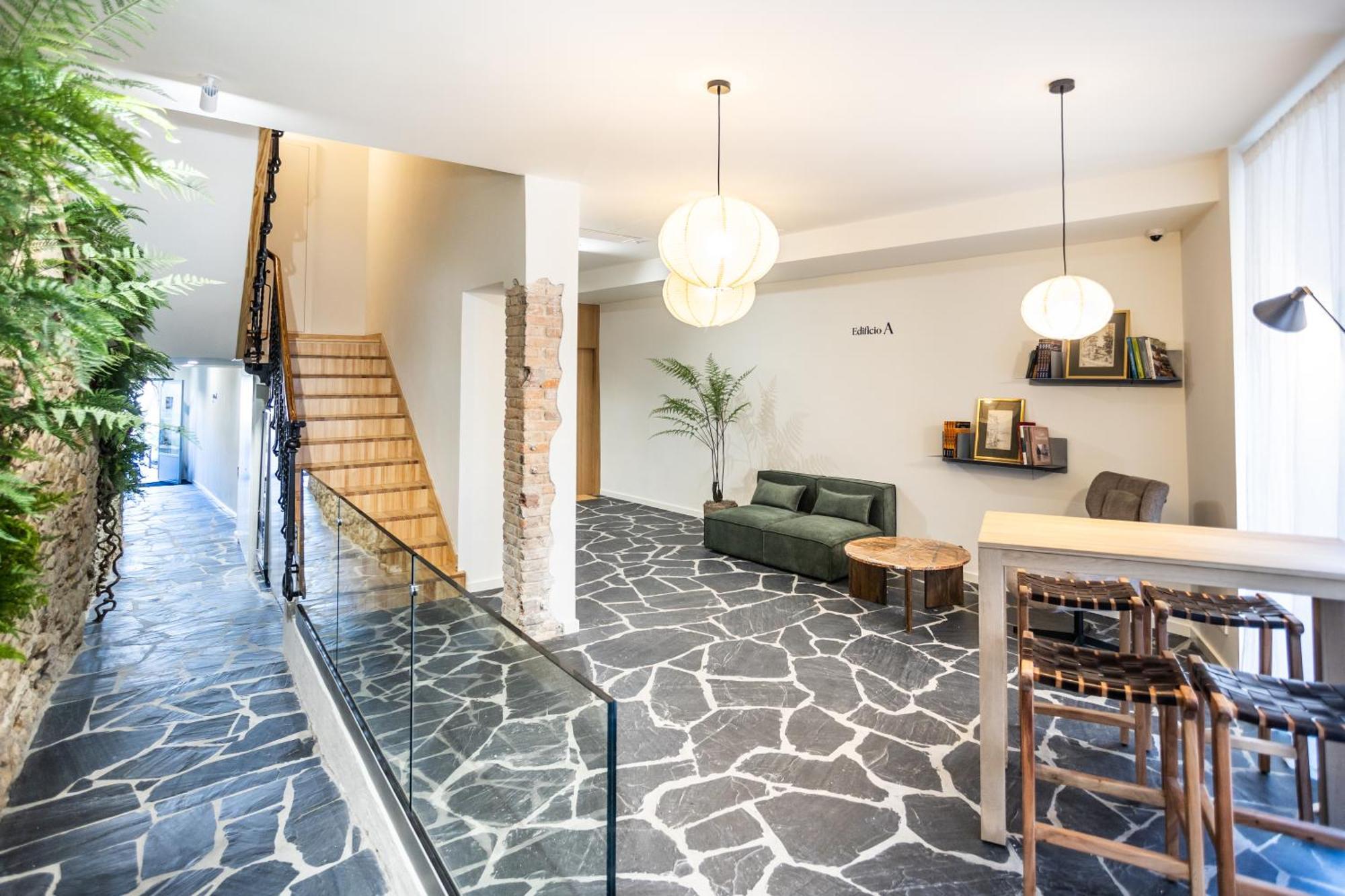 Azcarraga Apartments Овьедо Экстерьер фото